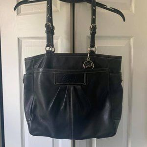 Coach Leather Shoulder Bag